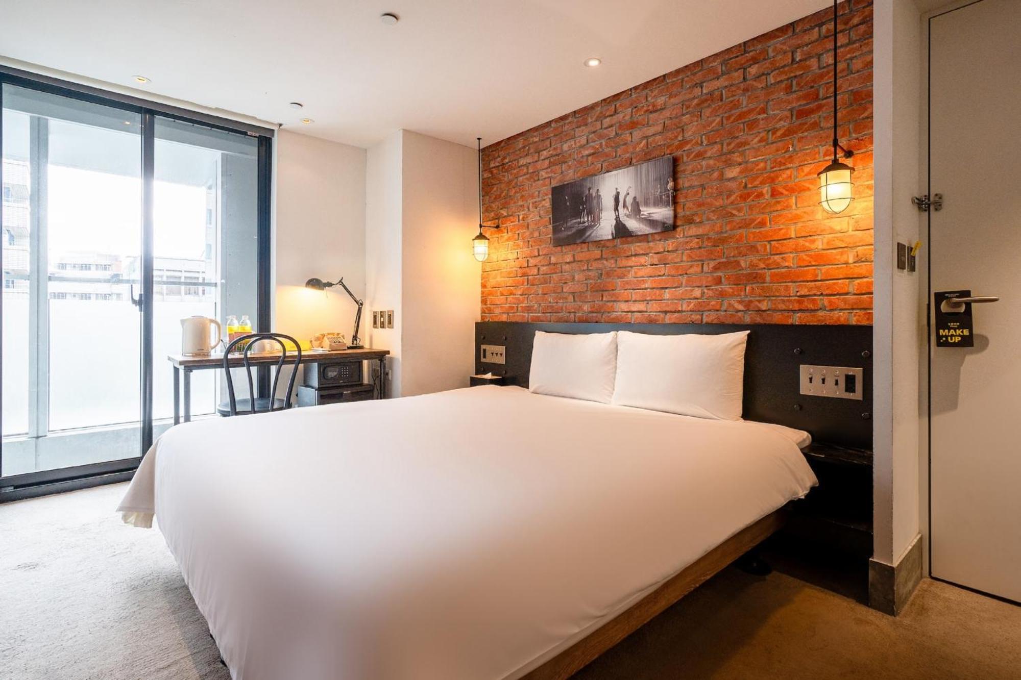 Check Inn Taipei Songjiang Exterior photo