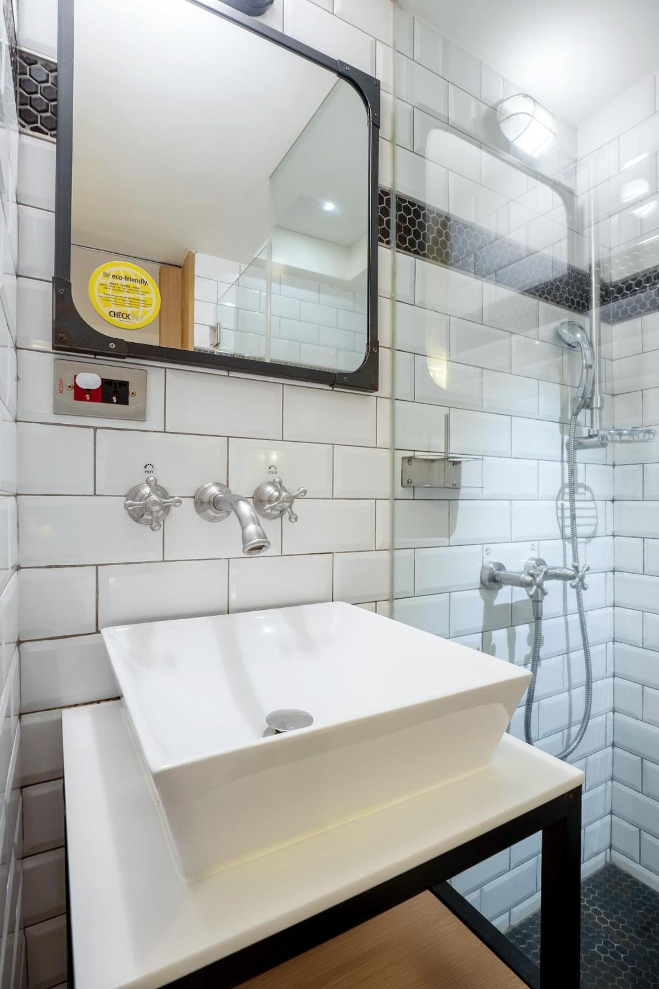 Check Inn Taipei Songjiang Exterior photo