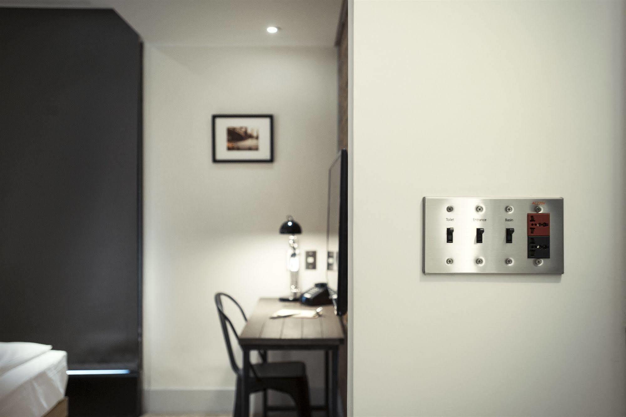 Check Inn Taipei Songjiang Exterior photo